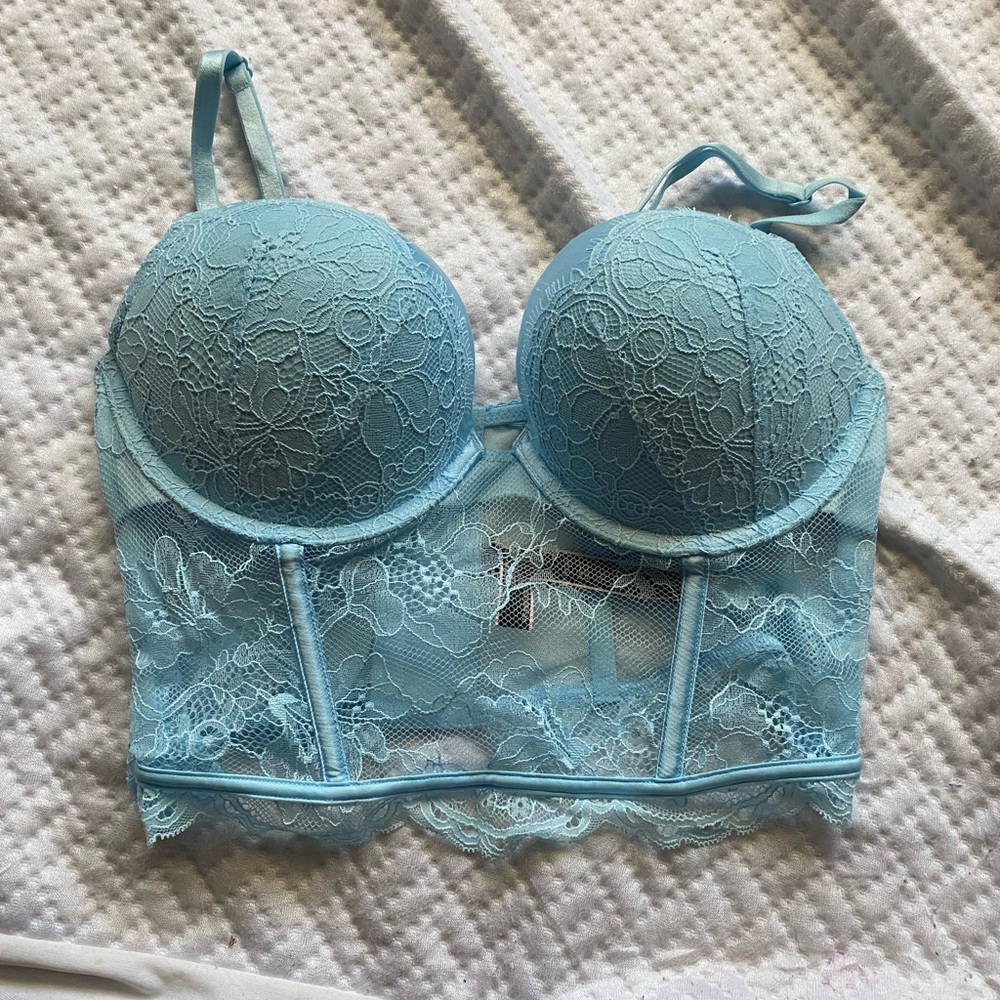 Victoria Secrets push-up bra
